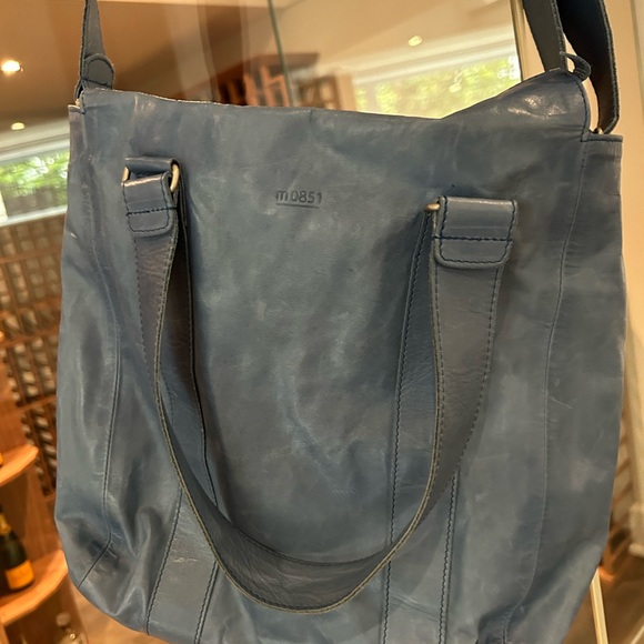Mo851 bag in a blue jean colour. - Picture 2 of 2